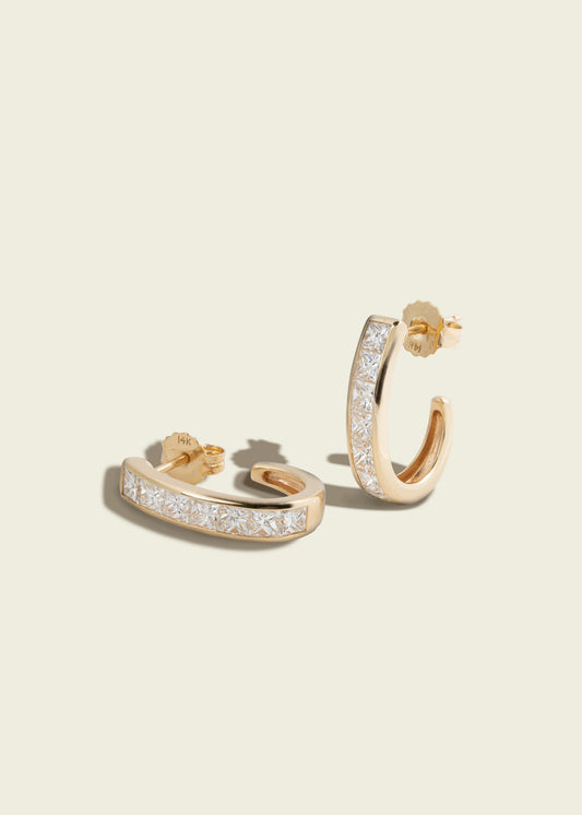 Carré Cut Half Hoop