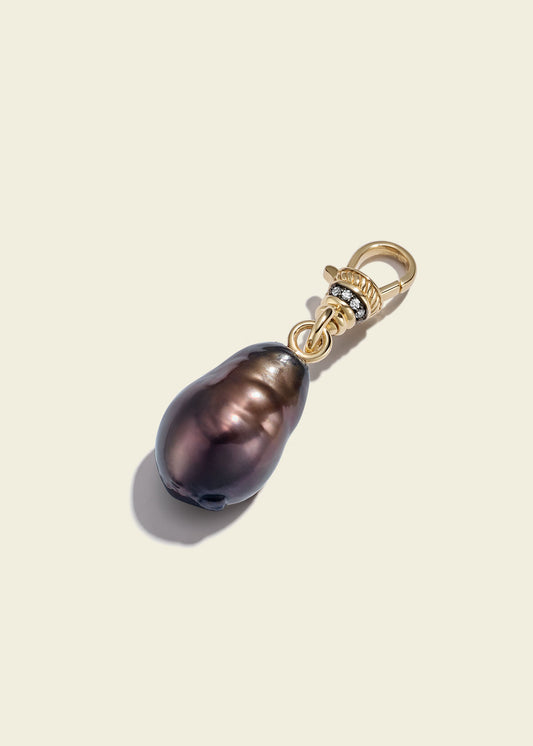 Nyx Baroque Pearl Drop Pendant