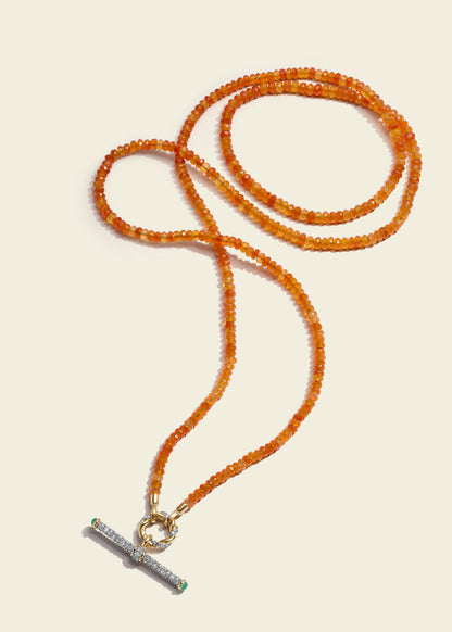 Lucy Delius polished 14ct gold necklace, close-up detail