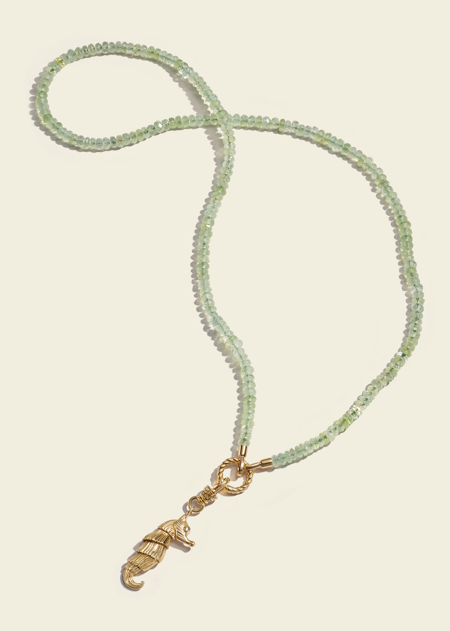 Lucy Delius polished 14ct gold necklace, close-up detail
