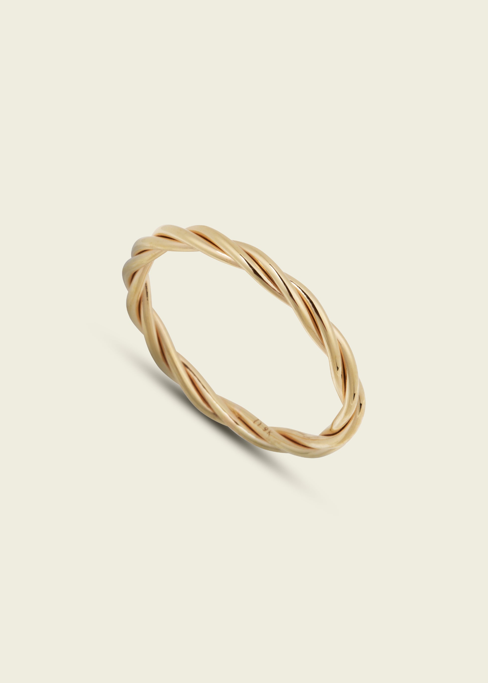 Lucy Delius polished 14ct gold ring, front view