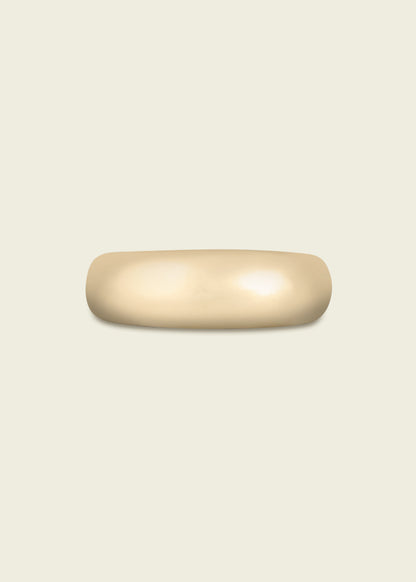 Lucy Delius satin 14ct gold ring, close-up detail
